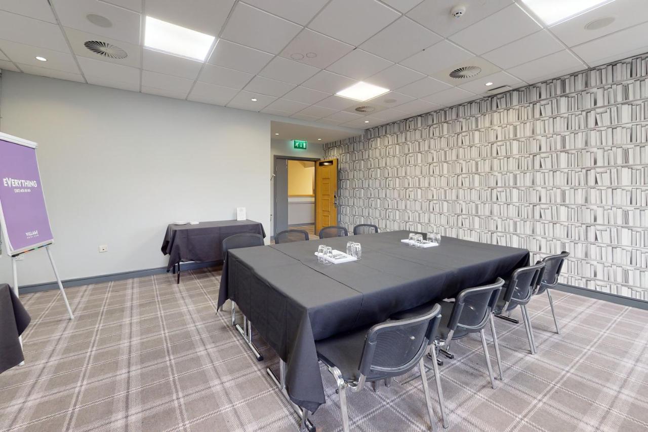 Village Hull Hotel 4*