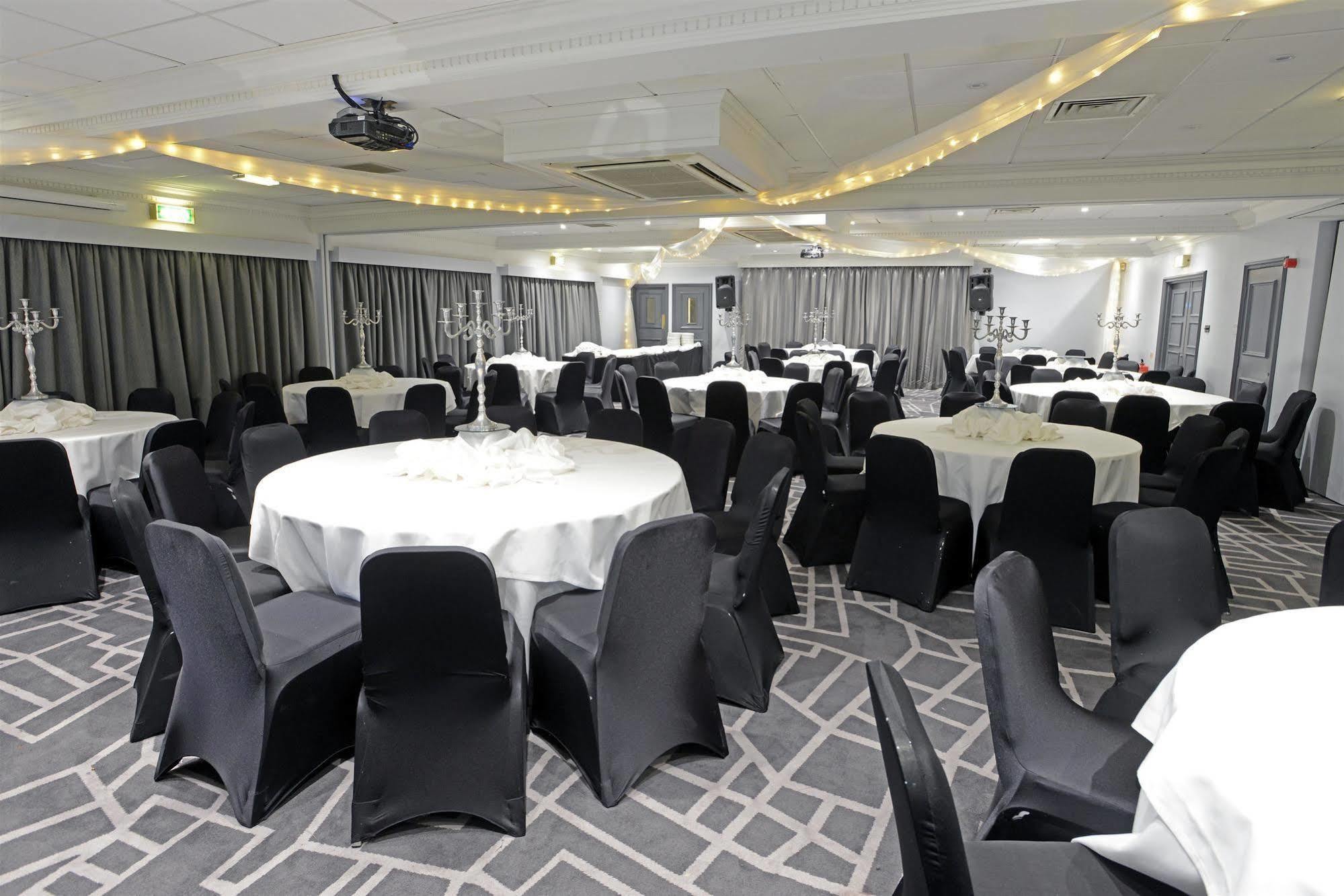 Hotel Village Hull Kingston upon Hull
